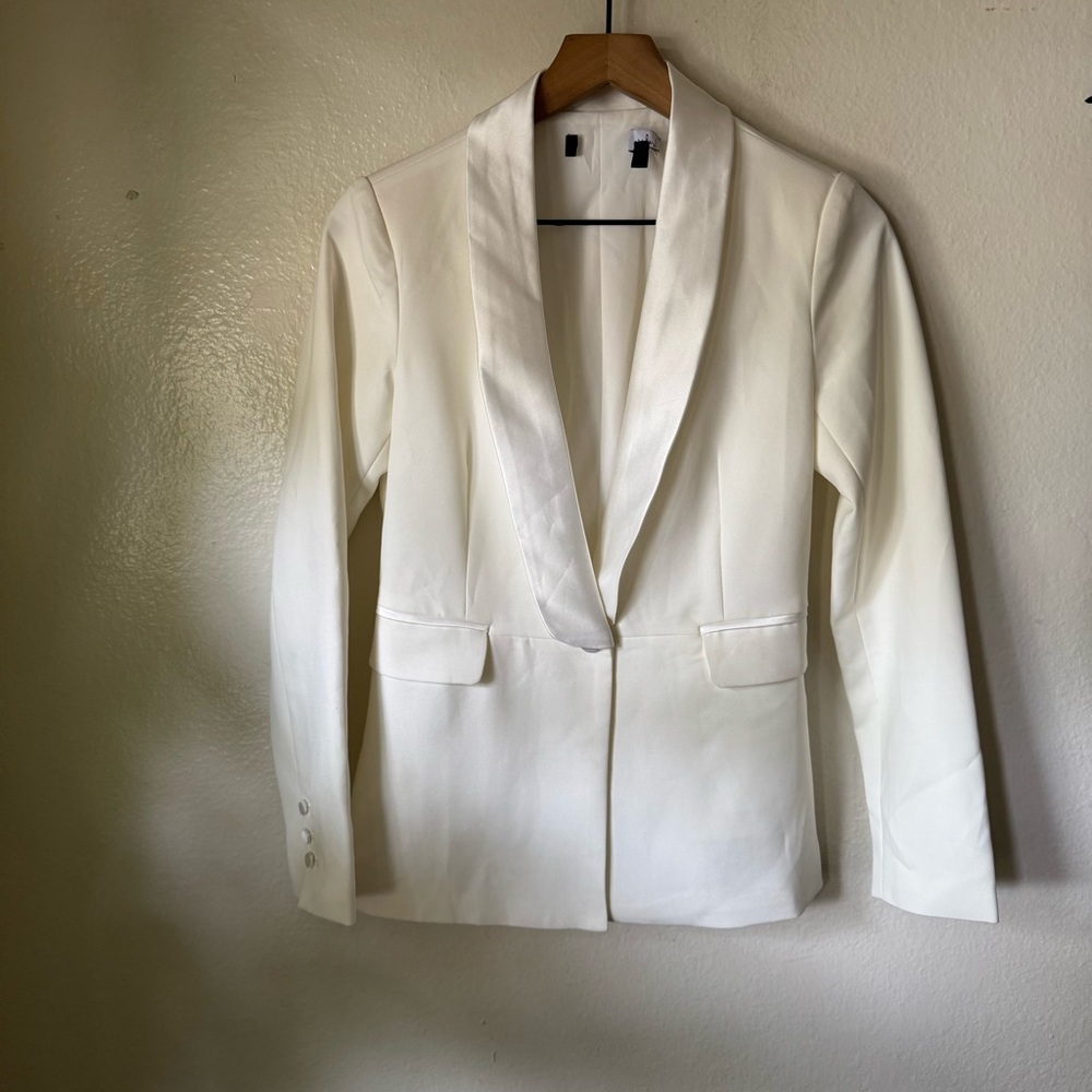 Lulus | Chic Promise Ivory Button-Front Blazer - Picture 2 of 8